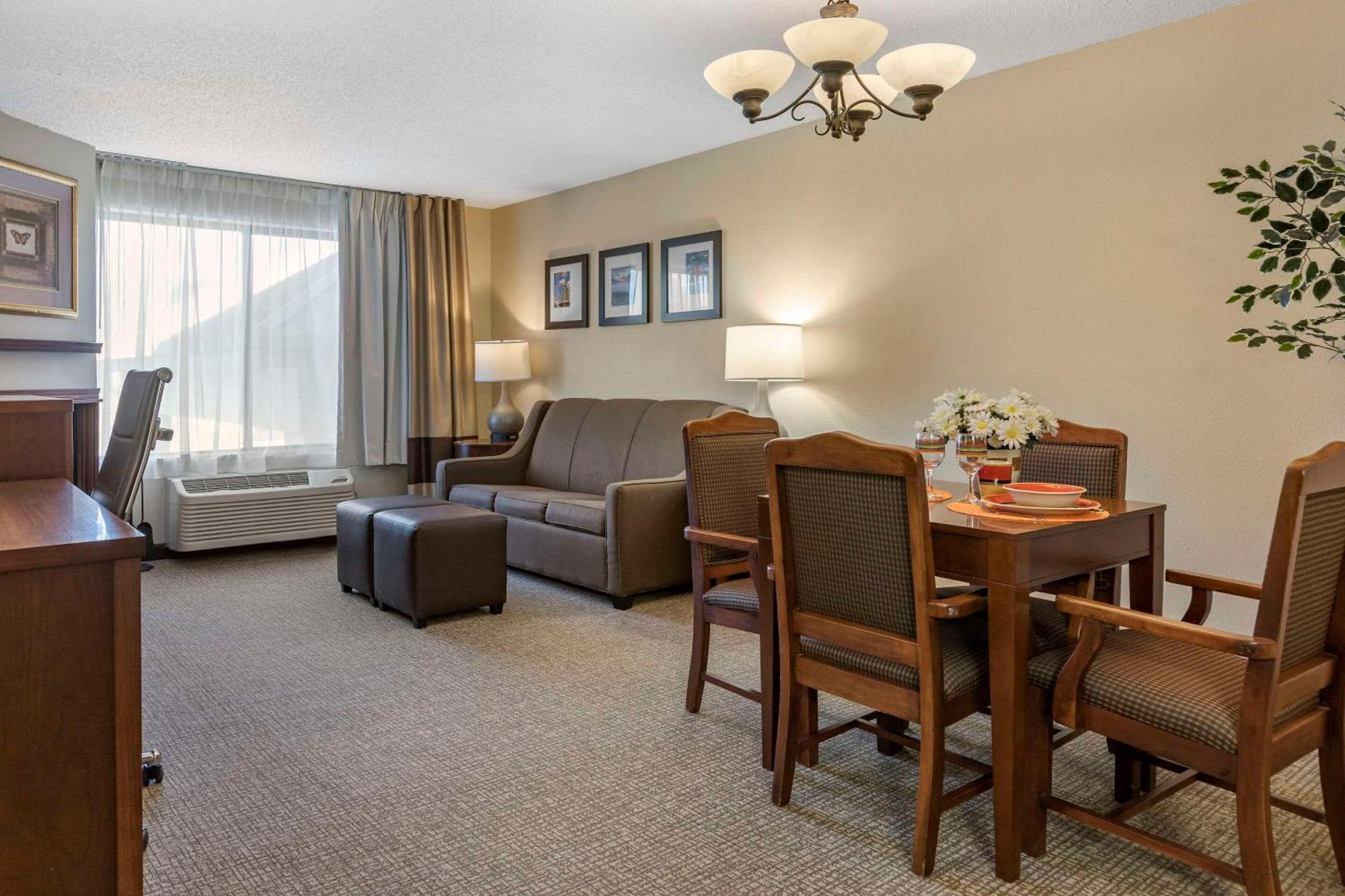 Comfort Suites Grandville - Grand Rapids Sw Exterior photo