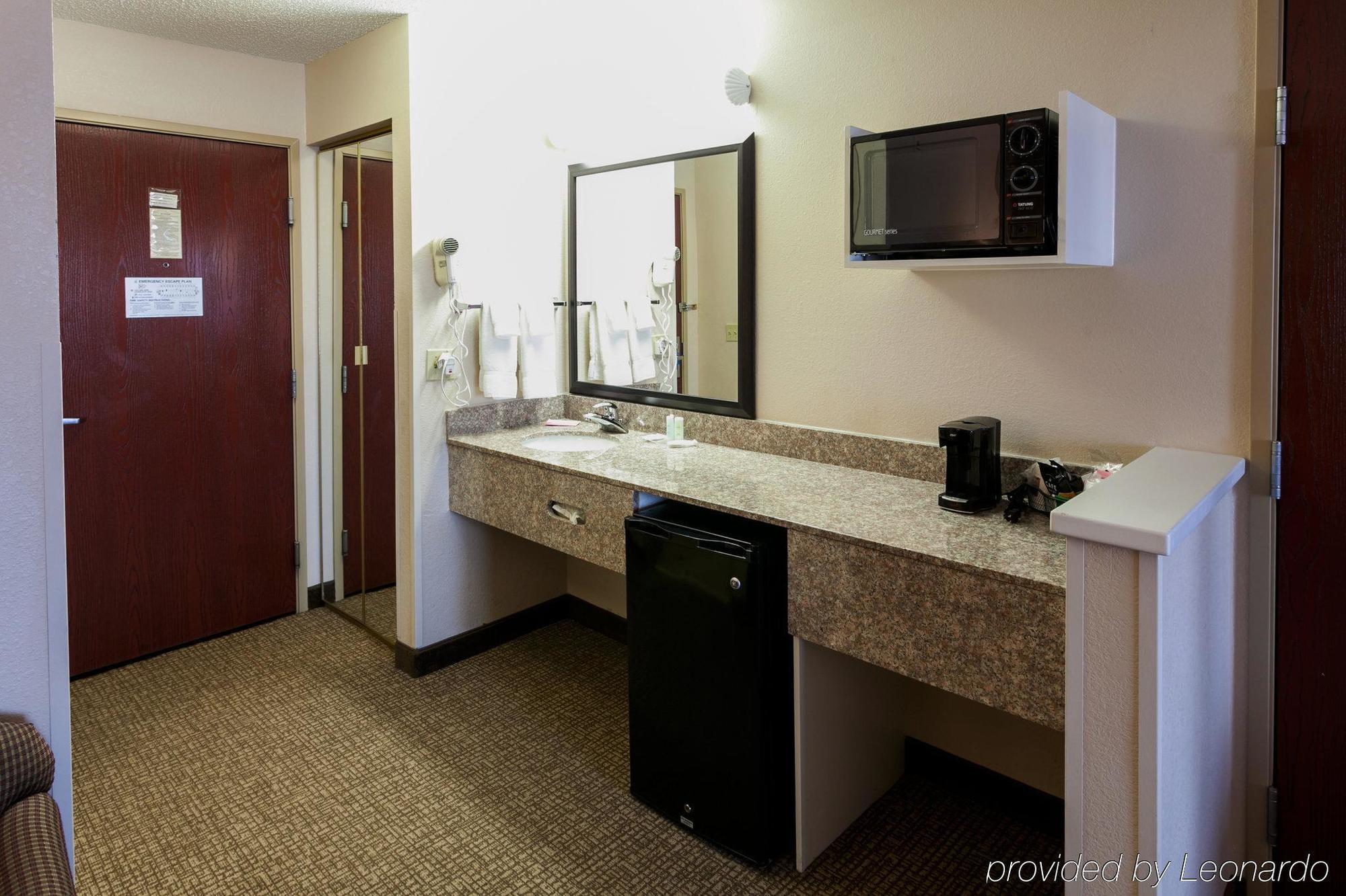 Comfort Suites Grandville - Grand Rapids Sw Exterior photo